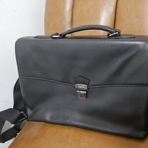 Leather Hugo Boss Briefcase (Shoulder Strap and Handle)